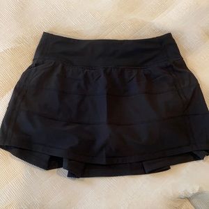 Lululemon mid rise skirt